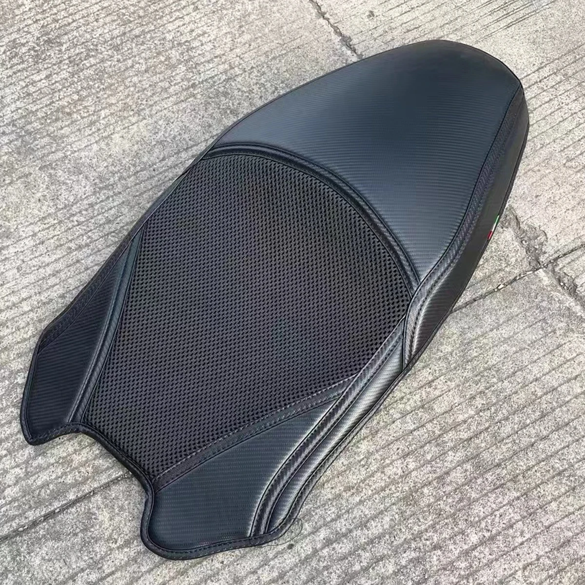New beautiful Custom Cushion Soft Seat Cover Thickening waterproof softening for honda X-adv 750 xadv750 xadv forza750