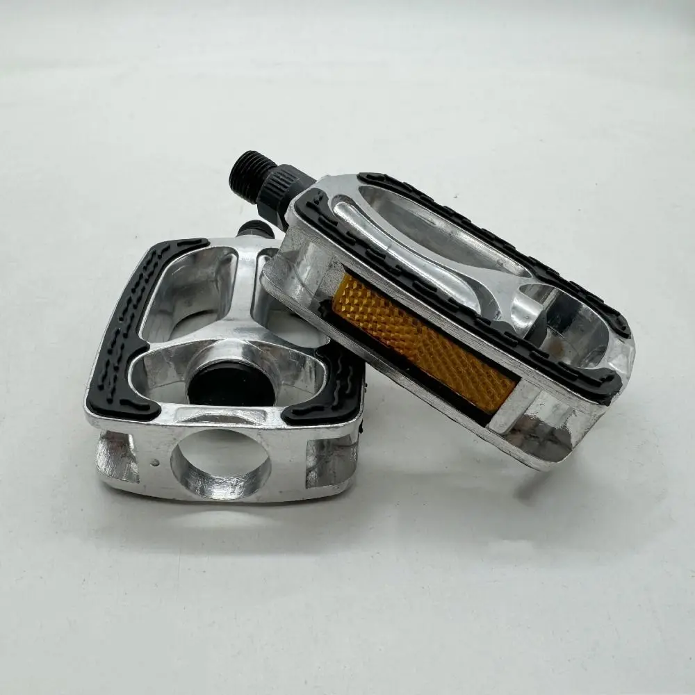 Retro Aluminum Alloy Bicycle Pedals Safety Non-Slip Bike Pedals Durable Reflective Strips Road Bike Pedals Outdoor Sports