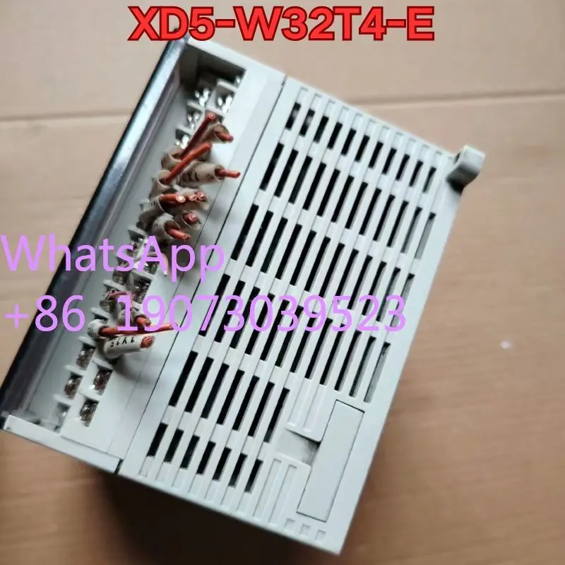 Tweedehands PLC-module XD5-W32T4-E functietest is normaal