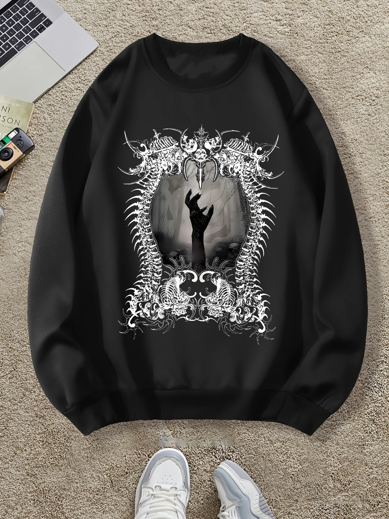 

Gothic Bone Hand Pattern Print Autumn and Winter Men's and Women's Long Sleeved Sportswear Sweatshirt Casual Loose Outdoor