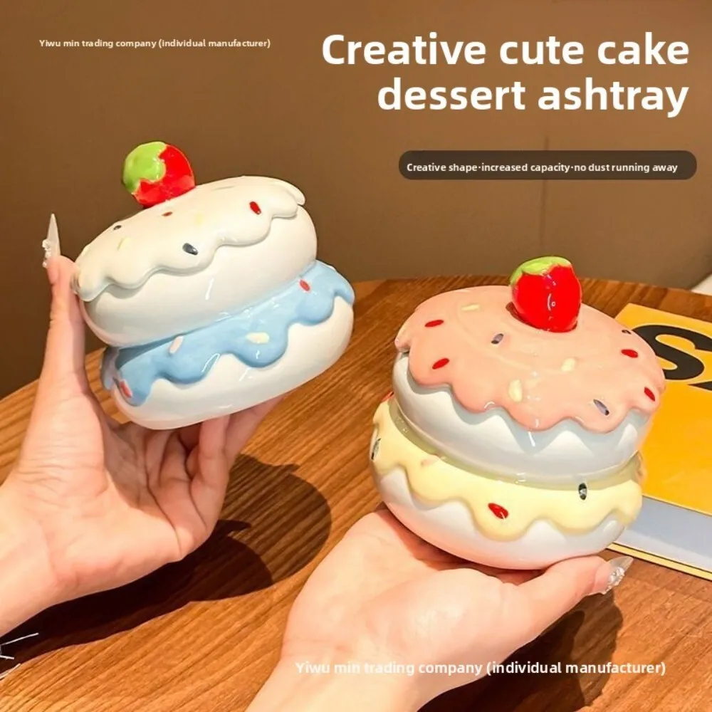 

Cute Ceramic Ashtray with Lid for Home Living Room Use Anti Flying Ash Design Coffee Table Decoration Indoor Decor Accessory
