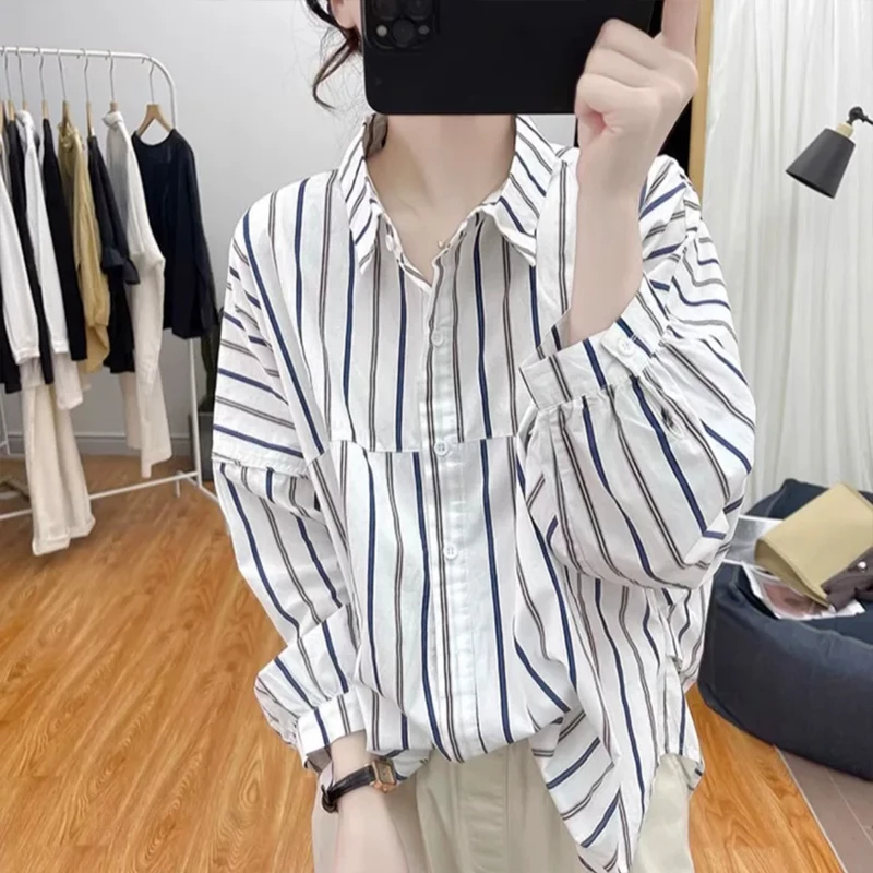 

SuperAen Korean Oversize Vintage Striped Batwing-sleeve Cotton Long-sleeved Shirt for Women Summer 2025 New Shirts