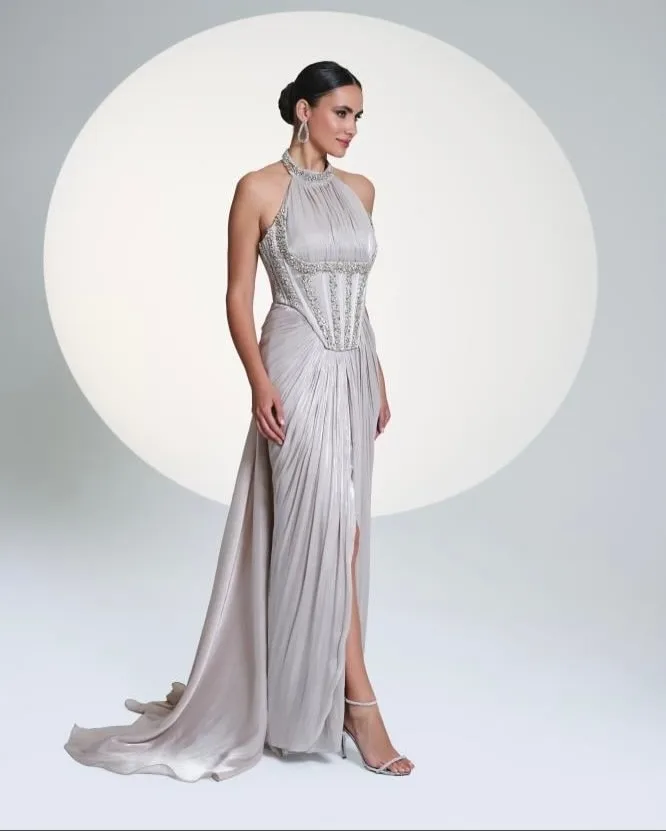 ชุดราตรีทรงตรงแบบสั่งตัดพิเศษ แขนกุด ดีไซน์หรูหรา สง่างาม เหมาะสำหรับงานพิเศษ ออกแบบอย่างประณีต ชุดออกงานแฟชั่น ชุดพรอม