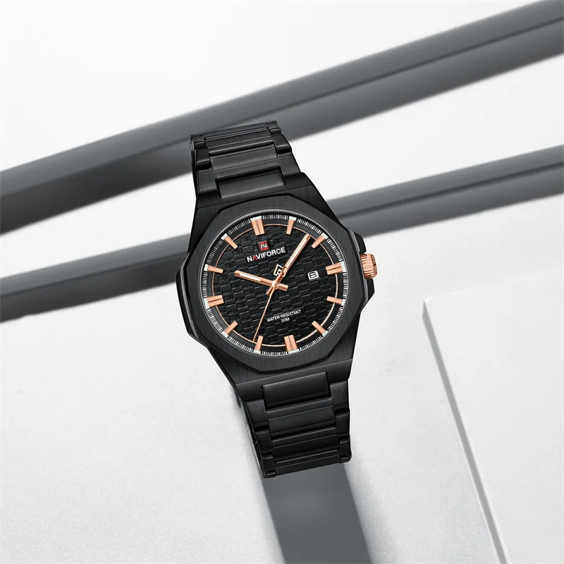 Top Brand NAVIFORCE Orologi da uomo di moda 3ATM Orologio sportivo al quarzo impermeabile per uomo Orologi da polso originali di lusso 2025