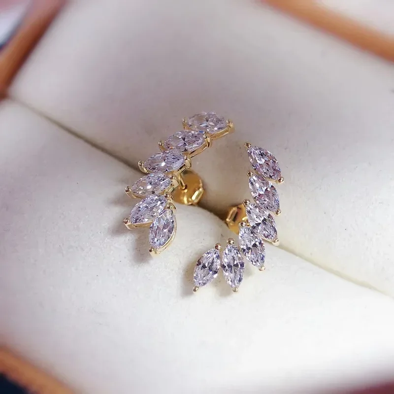 

Solid 18K White Gold Platinum PT950 Earrings Feather horse eye diamonds simple and elegant earrings Gift for Valentine's Day