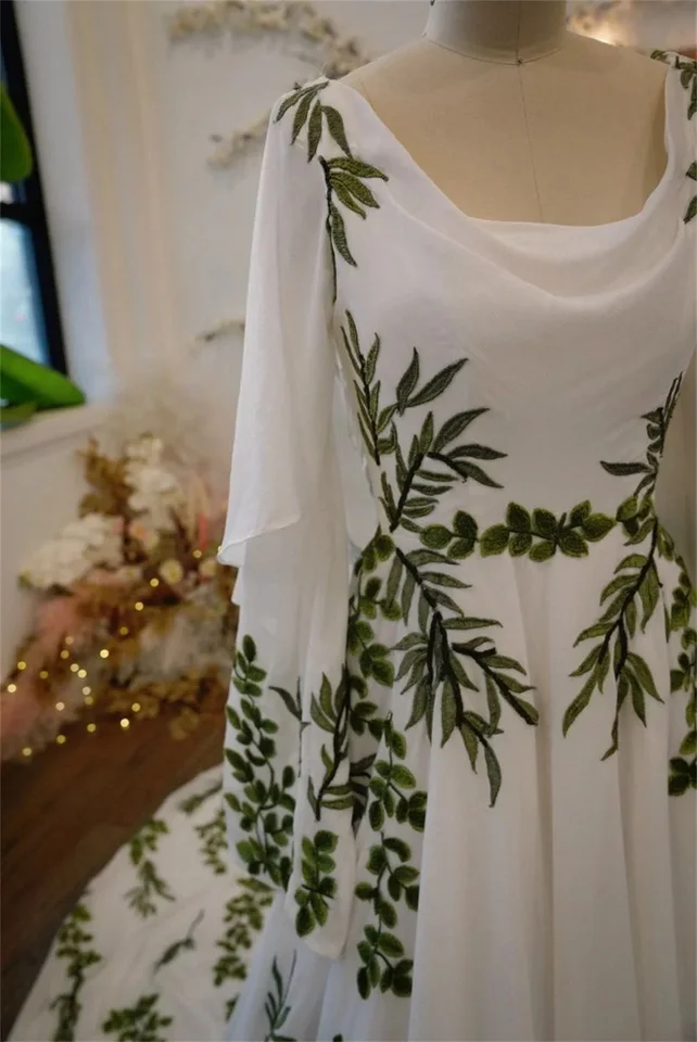 Kyoto Green Leaf Embroidery Long Sleeves Wedding Dress Elegant A