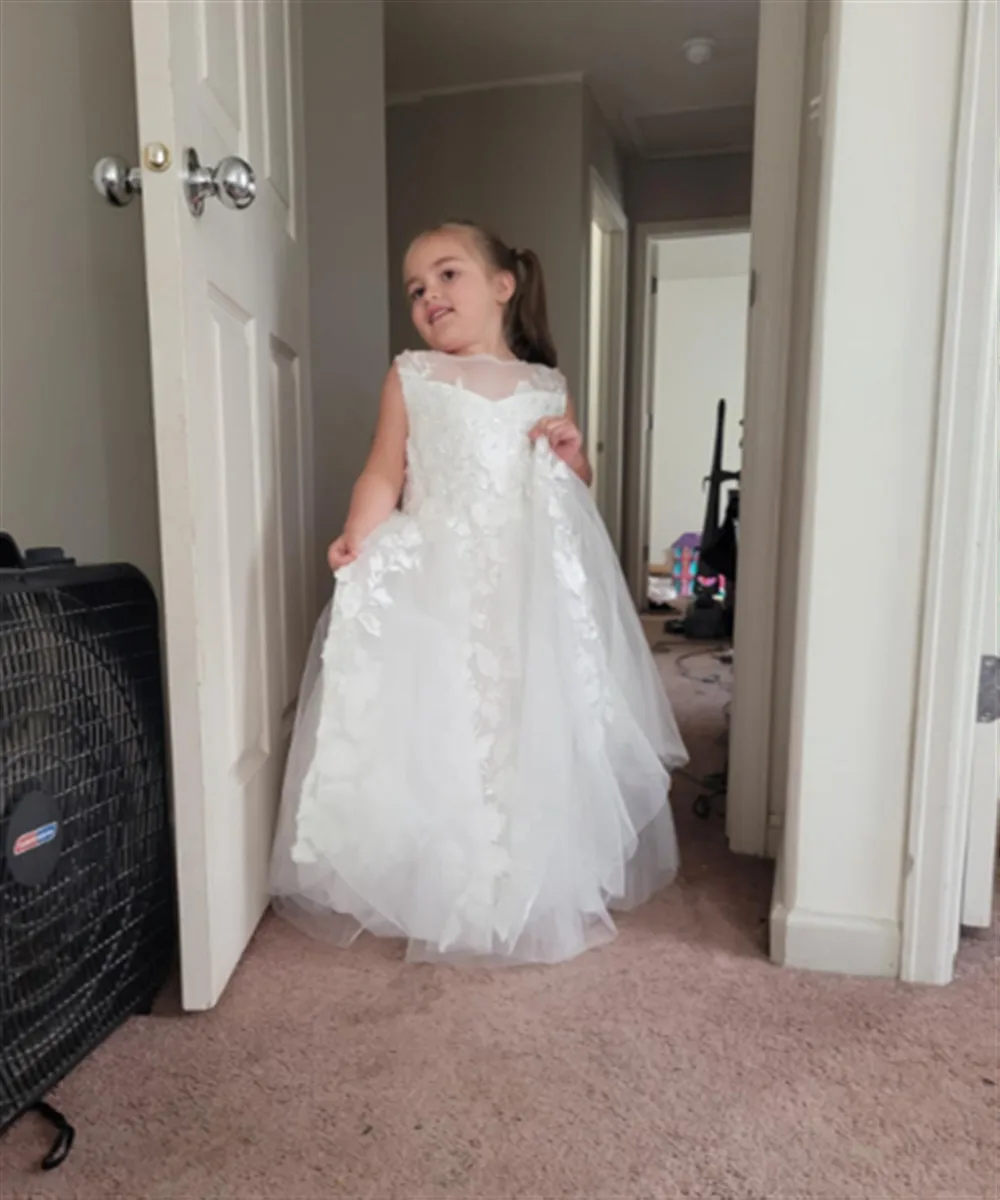 

Customized Elegant First Communion Dress for Girls Flower Girl Dress 3D Floral Appliques Kids Ball Gown for Wedding Birthday