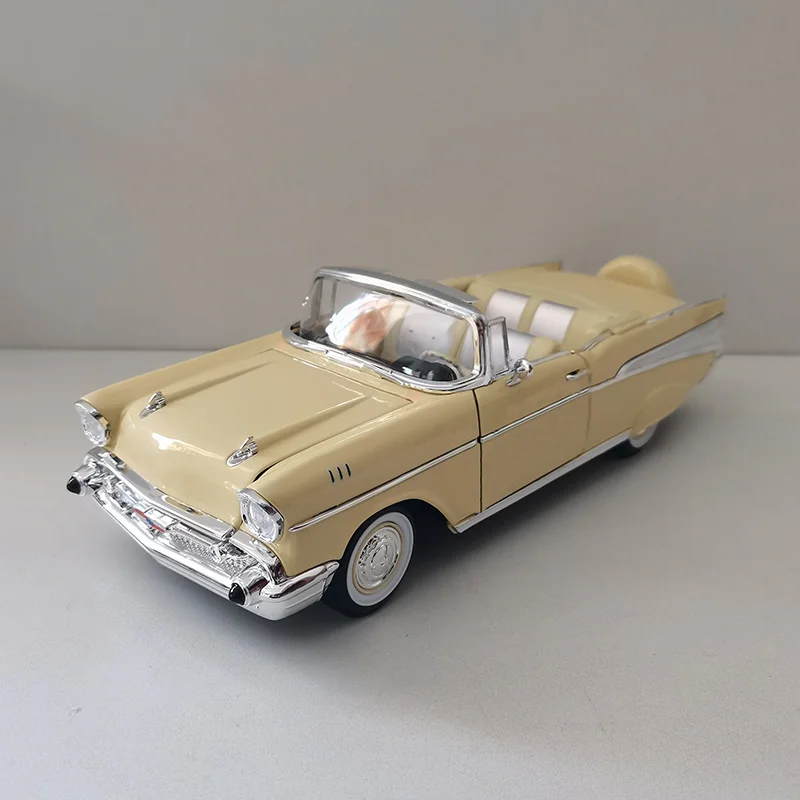 

Масштаб 1:18, сплав 1957 Bel Air, винтажный автомобиль, литой под давлением миниатюрный игрушечный автомобиль, имитация классической модели, коллекционный сувенирный дисплей