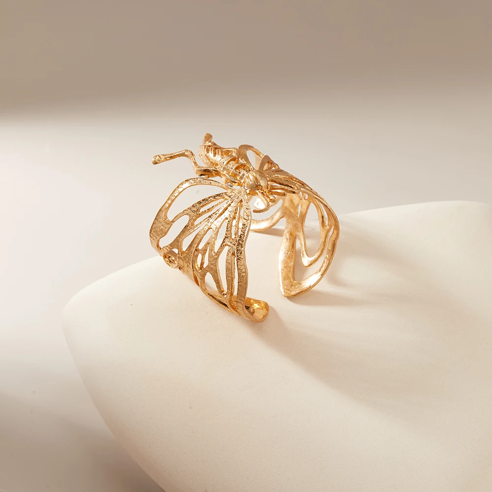 Luxurious Retro Gold-Plated Women's Bracelet New Fashionable Hollow Butterfly Design Alloy Evening Accessory with Free Shipping