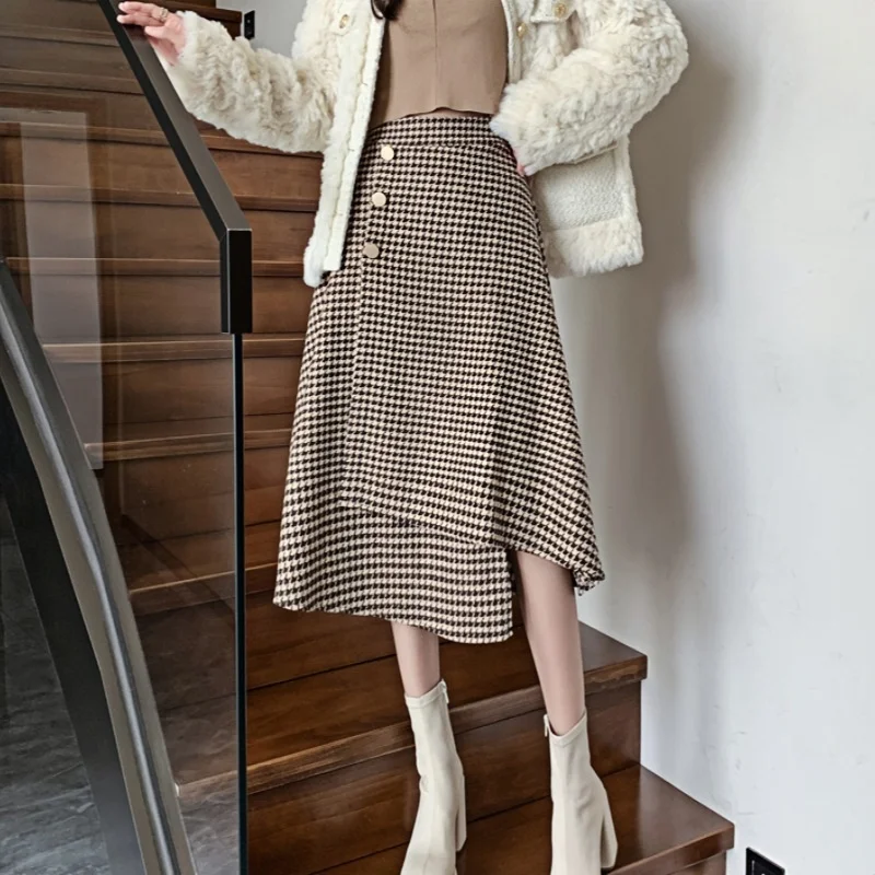 

Seoulish High Waist Vintage Striped Irregular Women's A-line Skirts 2025 New Autumn Winter Buttons Umbrella Midi Skirts Female