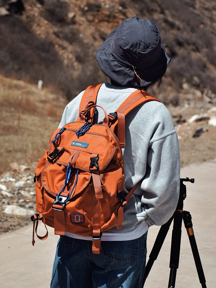 

short-distance travel bags, light and large-capacity mountaineering bags, travel computer bags.