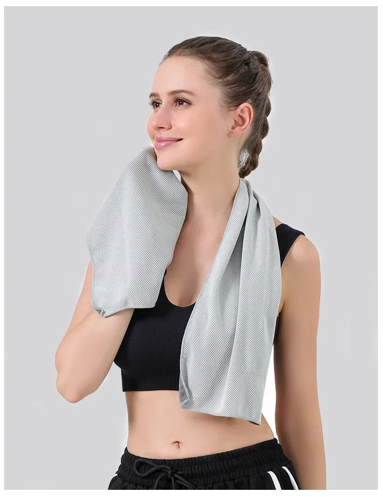 Cooling Towel with Portable Capsule Case Quick Dry Instant Cooling Sports Gym Running Fitness Travel Ice Towel for Men Women