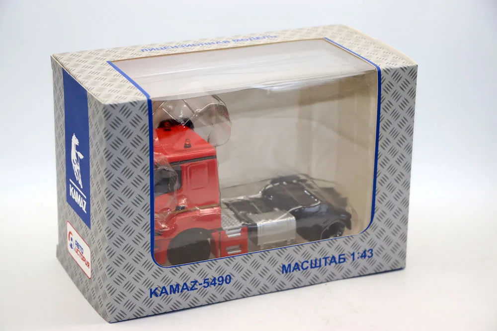 Neues KAMAZ-Traktor-Spielzeug aus SSM im Maßstab 1:43 der UdSSR Turck aus Druckgusslegierung, Silmutaion-Modell von Autohistory zur Sammlung