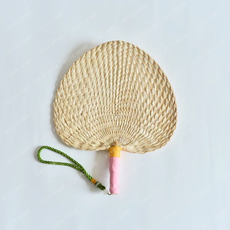 Handmade large plum fan, banana fan, Chinese style summer baby fan, pure natural brown leaf woven hand fan