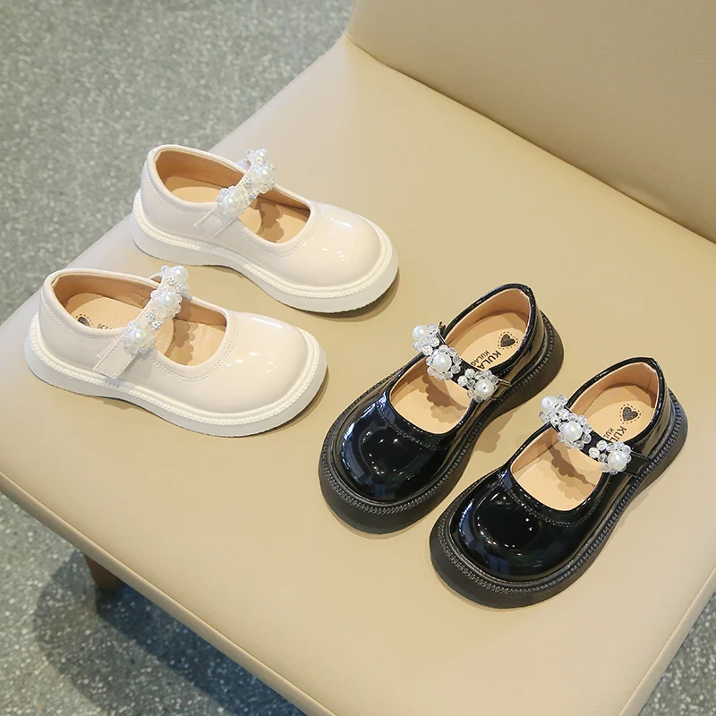 

Новинка 2025 года, детская кожаная модная и универсальная обувь для девочек, модная милая детская красивая обувь принцессы с мягкой подошвой