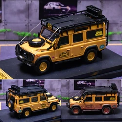 Master 1:64 Defender 110 Camel Cup con accessori Diecast Model Car