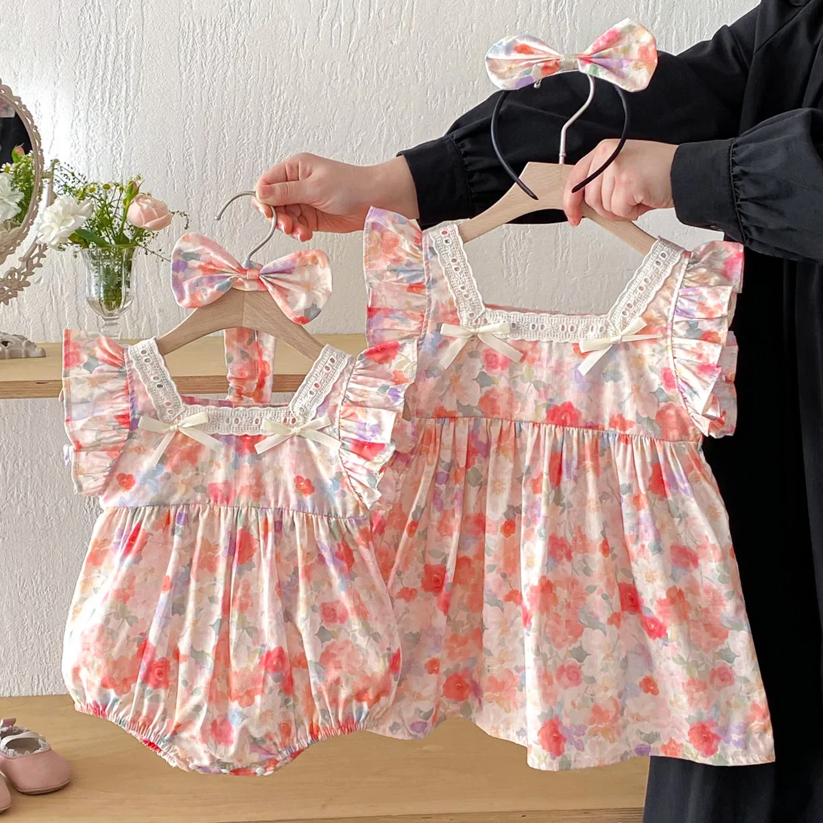 

Летние комбинезоны для девочек, цветочные боди для новорожденных, разноцветные детские ромперы, комбинезоны для малышей