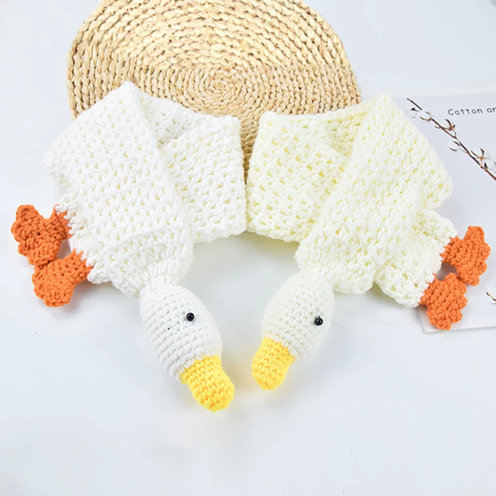 Cute Duck Snd Big White Goose Childrens Scarf New Winter Warm Handmade Wool Scarf for Childrens Use