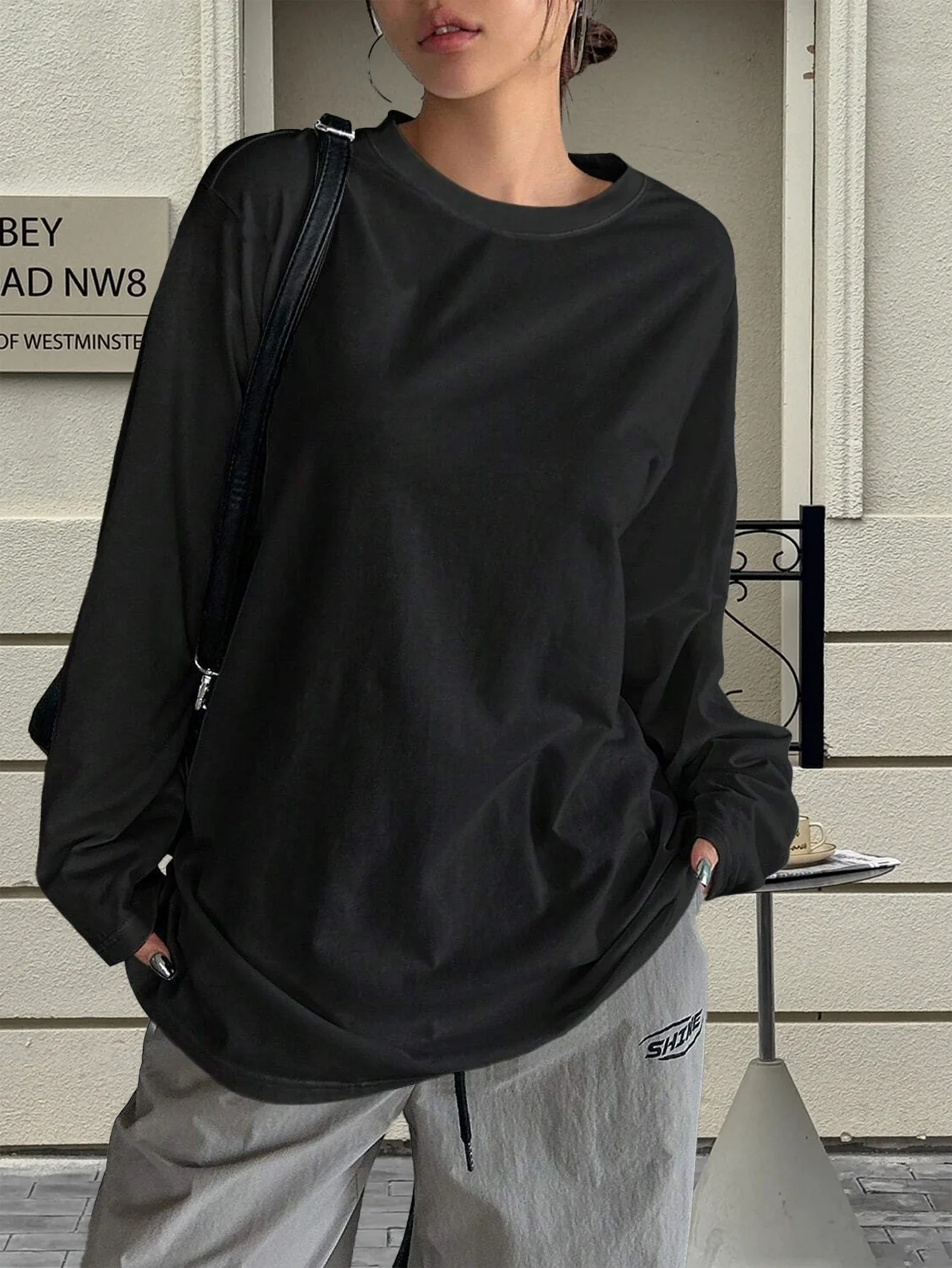 Y2 unisex black solid color top loose and slimming versatile base shirt, casual sports long sleeved T-shirt top