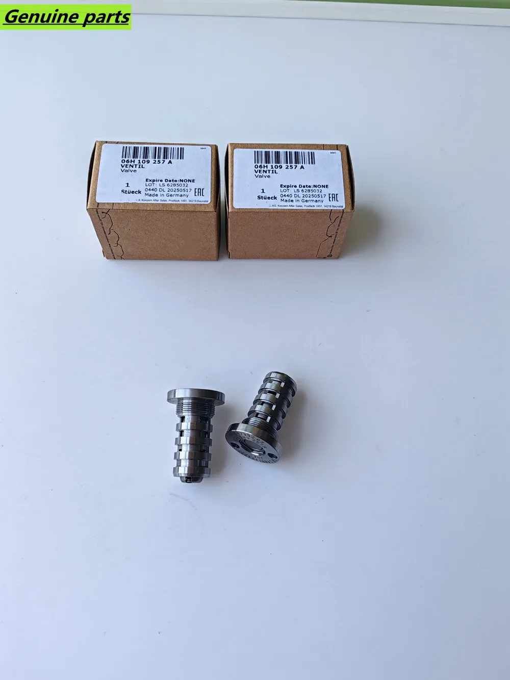 

Genuine OEM 06H109257A VVT Variable Valve Timing Oil Control Valve 1.8/2.0T For VW Beetle Golf Jetta CC AUDI A3 A6 Q5 TT