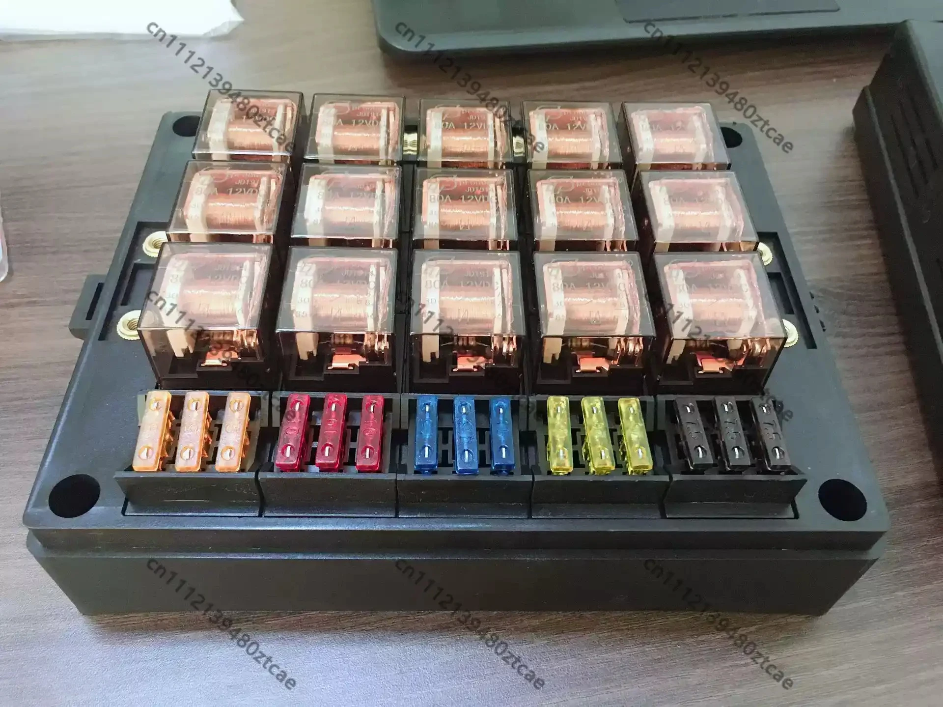 18 Way Fuse Box Shell With 15 Position Relay Sockets & Terminals Multi-circuit Holder For Automotive & Marine
