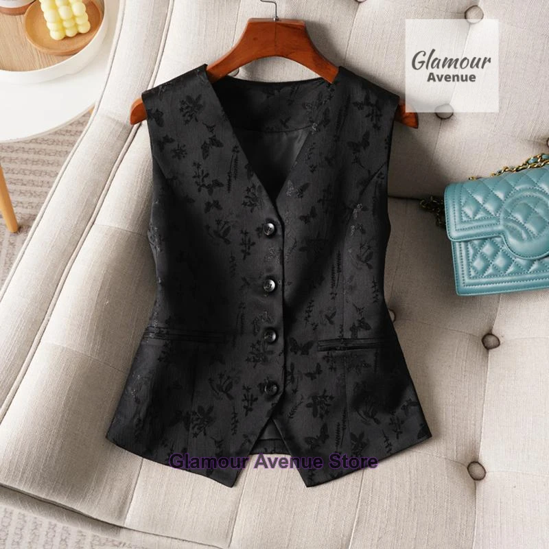 French V-neck single-breasted short satin jacquard vest women's spring and autumn new slim fashion slim retro vest outside.
