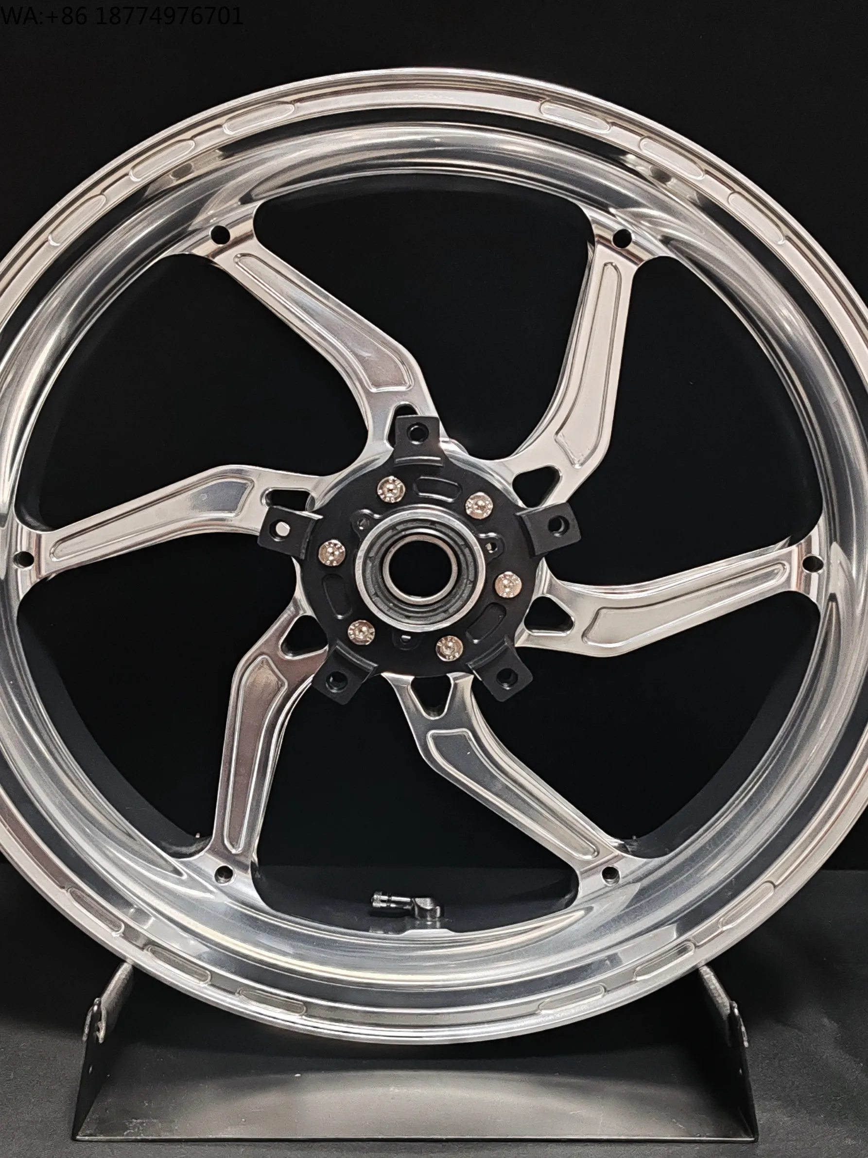 

Suitable for SUZUKI GSX-R1000R Forged Wheel Hub Modified Racing CNC Lightweight Wheel Rim 30% Weight Saving Wheels Hub