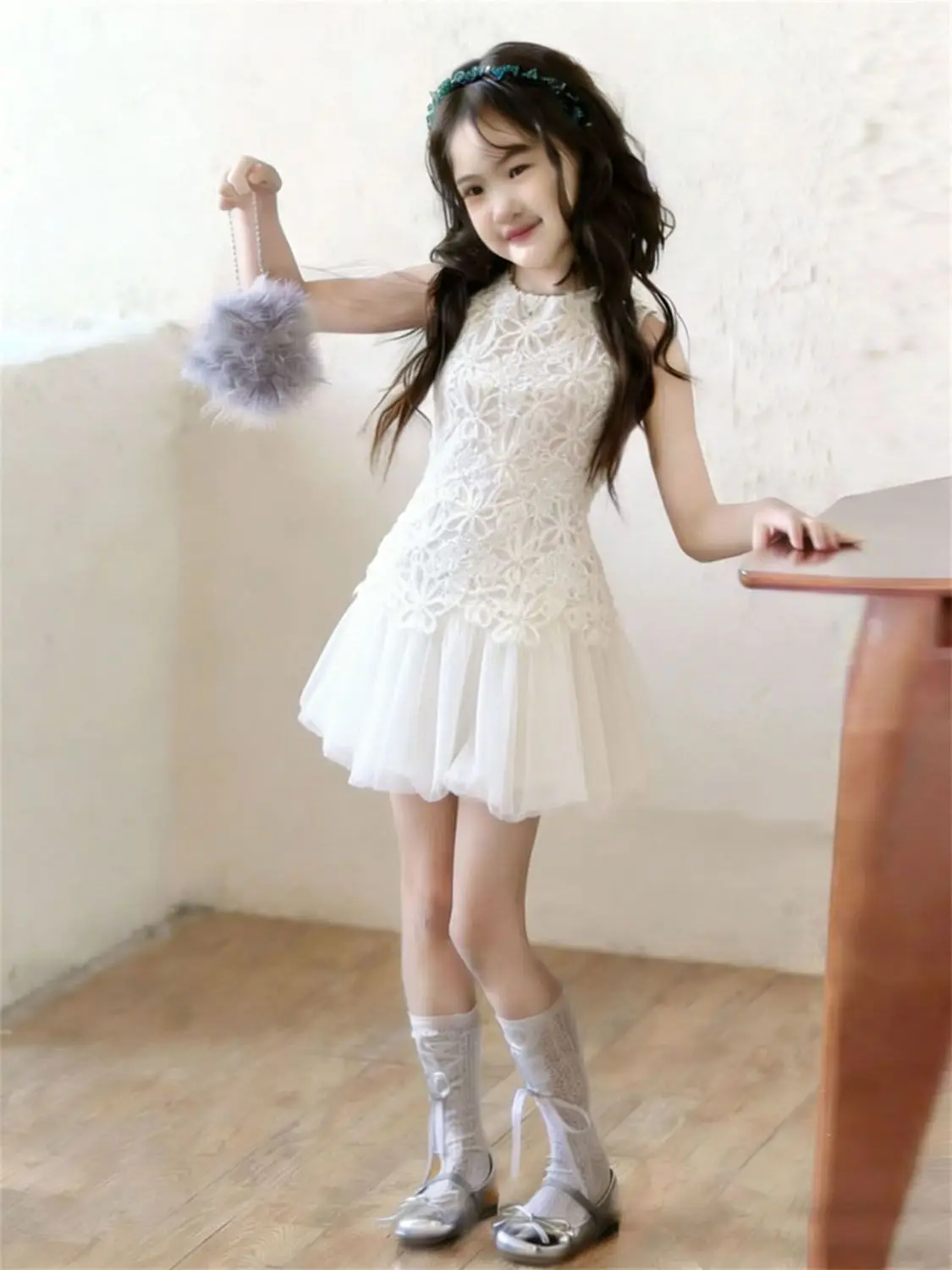 Girls' 2026 Summer New Sweet White Lace Mesh Vest Skirt, Little Girl's Temperament, Waist up Short Skirt