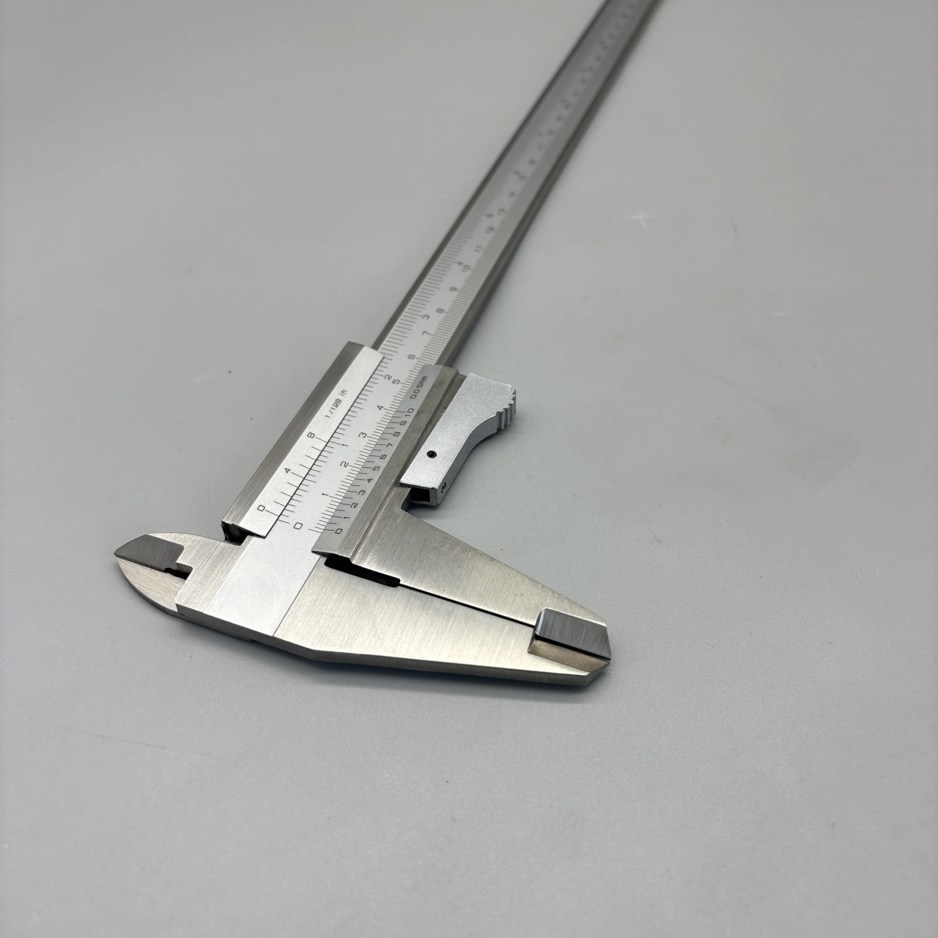 Precision Analog Measuring Calipers 300mm/12