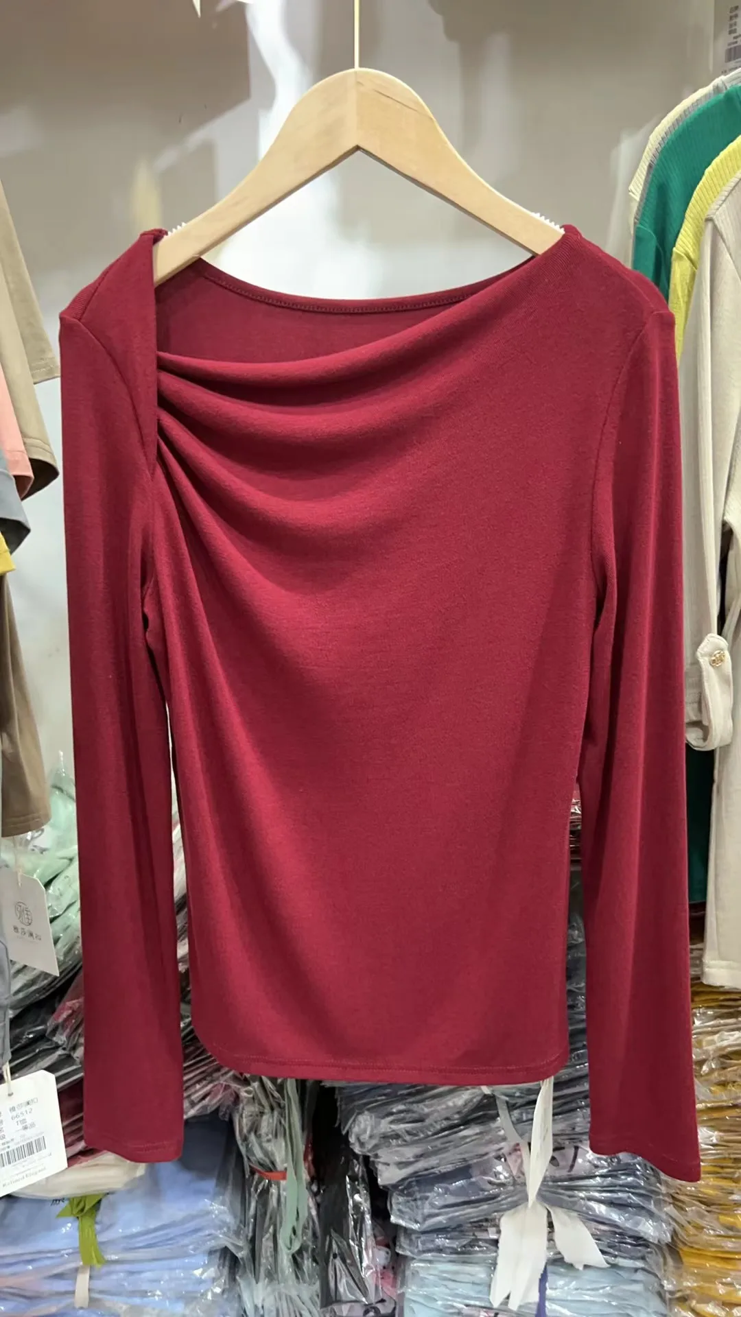 

Long Sleeve T-shirt Women's Inner Bottom Shirt Women's Autumn and Winter Ball Slim White Ruffled Slash Neck Tops Simple