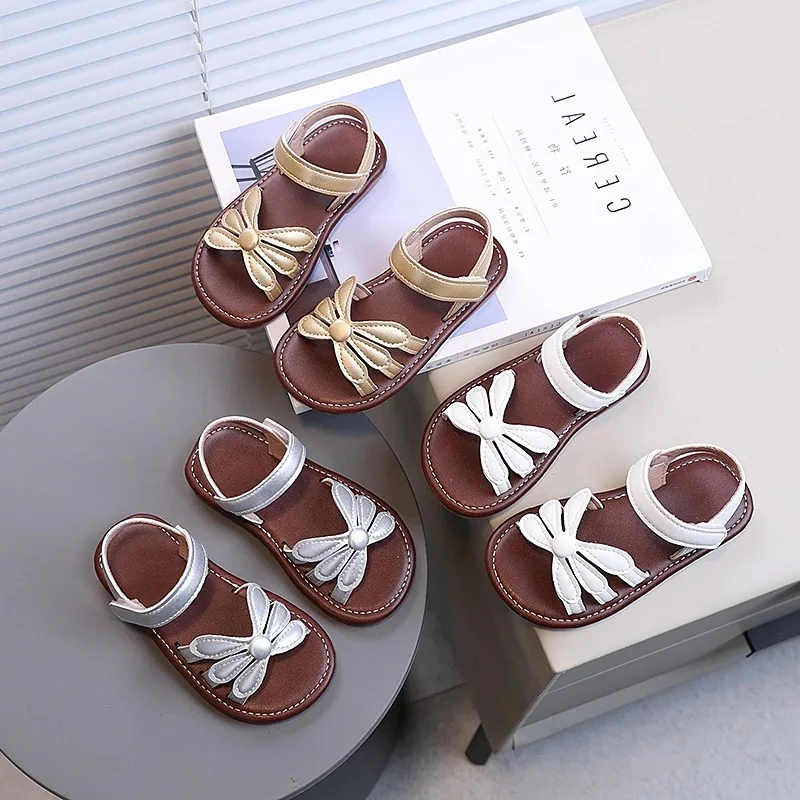 

Girls Beach Shoes Soild Color Versatile Kids Sandals Hook&loop 2026 Summer Girls Princess Shoes Retro Sweet Flowers Korean Style