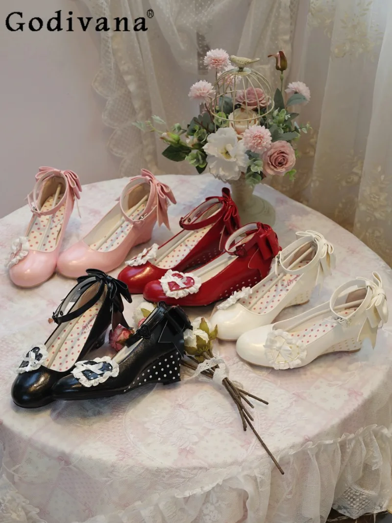 

Japanese Original Lolita Retro Sweet Heart Bow Lace Single Shoes Daily Versatile JK Mary Jane Single Shoes for Women