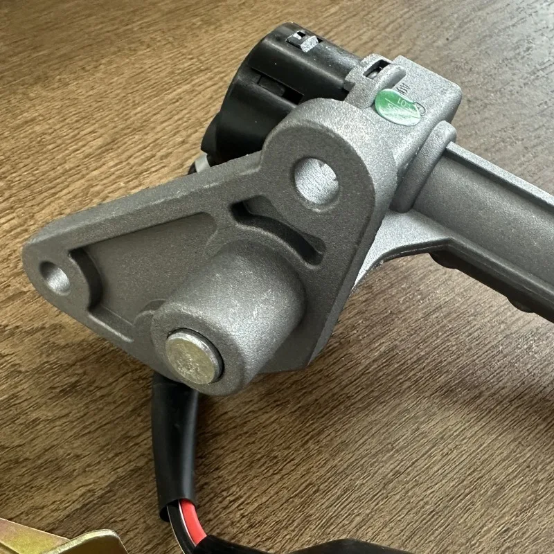 Motorcycle electric door lock, sleeve lock, R9 seat cushion lock