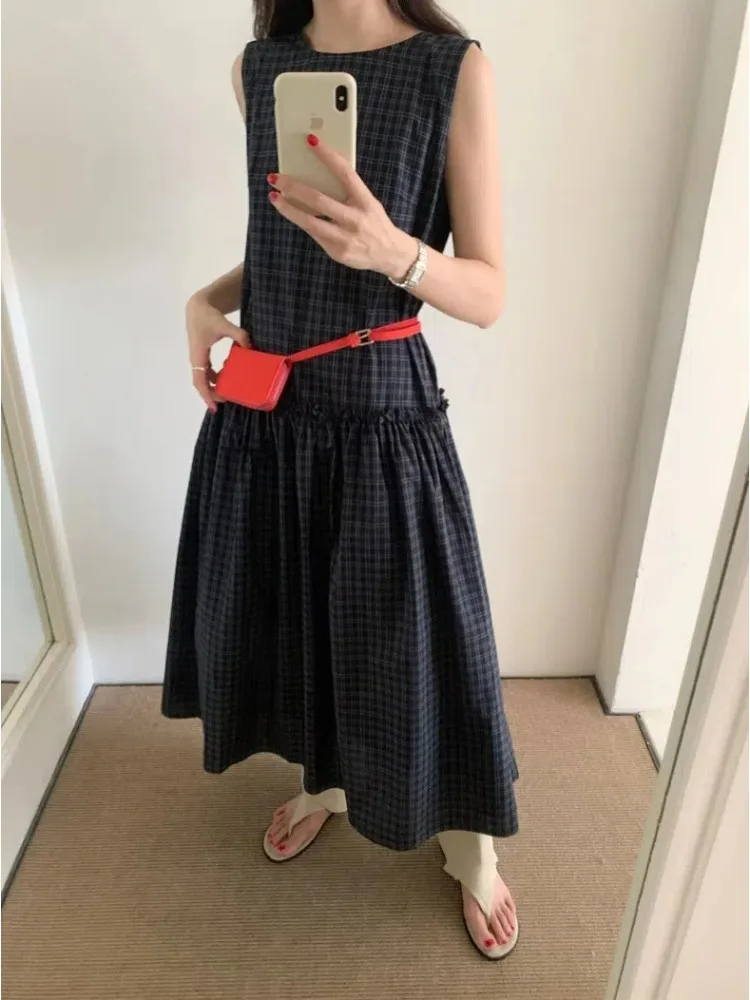 خمر منقوشة بلا أكمام فستان طويل تانك المرأة الصيف فضفاضة منخفضة الخصر الياقة المستديرة البلوز ماكسي فستان الشمس الإناث 2025