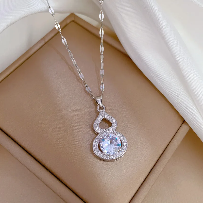 Fashionable and Exquisite Micro-embedded Auspicious Gourd Stainless Steel Necklace, Classic Palace Style Luxury Clavicle Chain