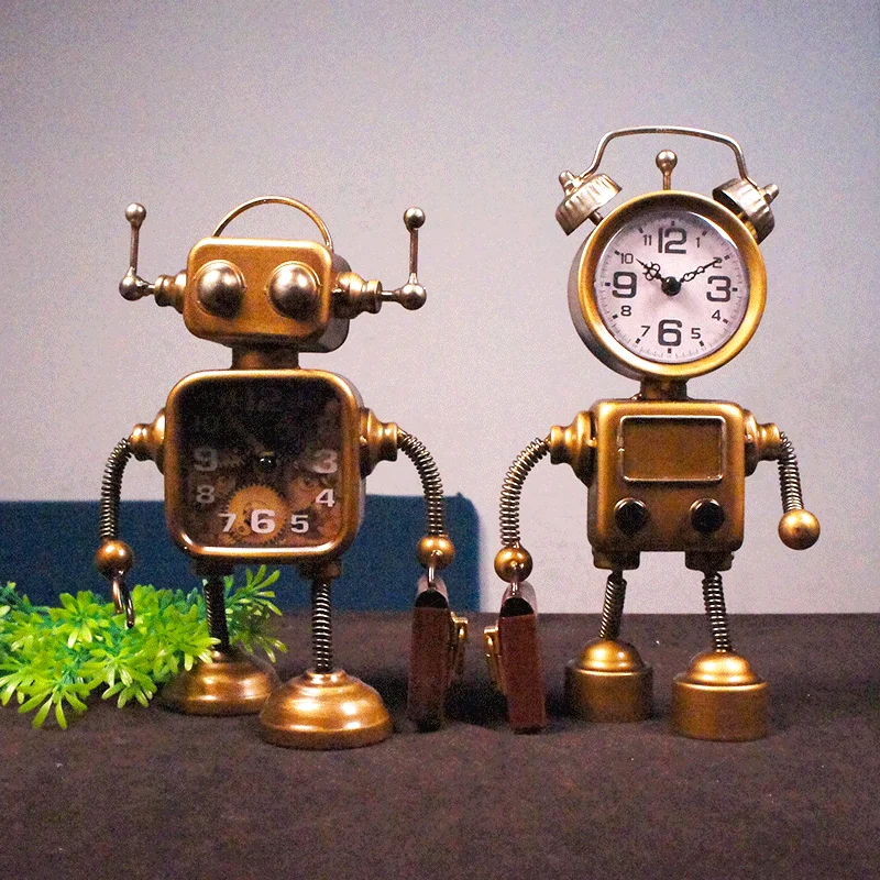 Handmade Metal Welding Robot Model Ornament with Clock, Children's Gift, Home Desktop Decoration