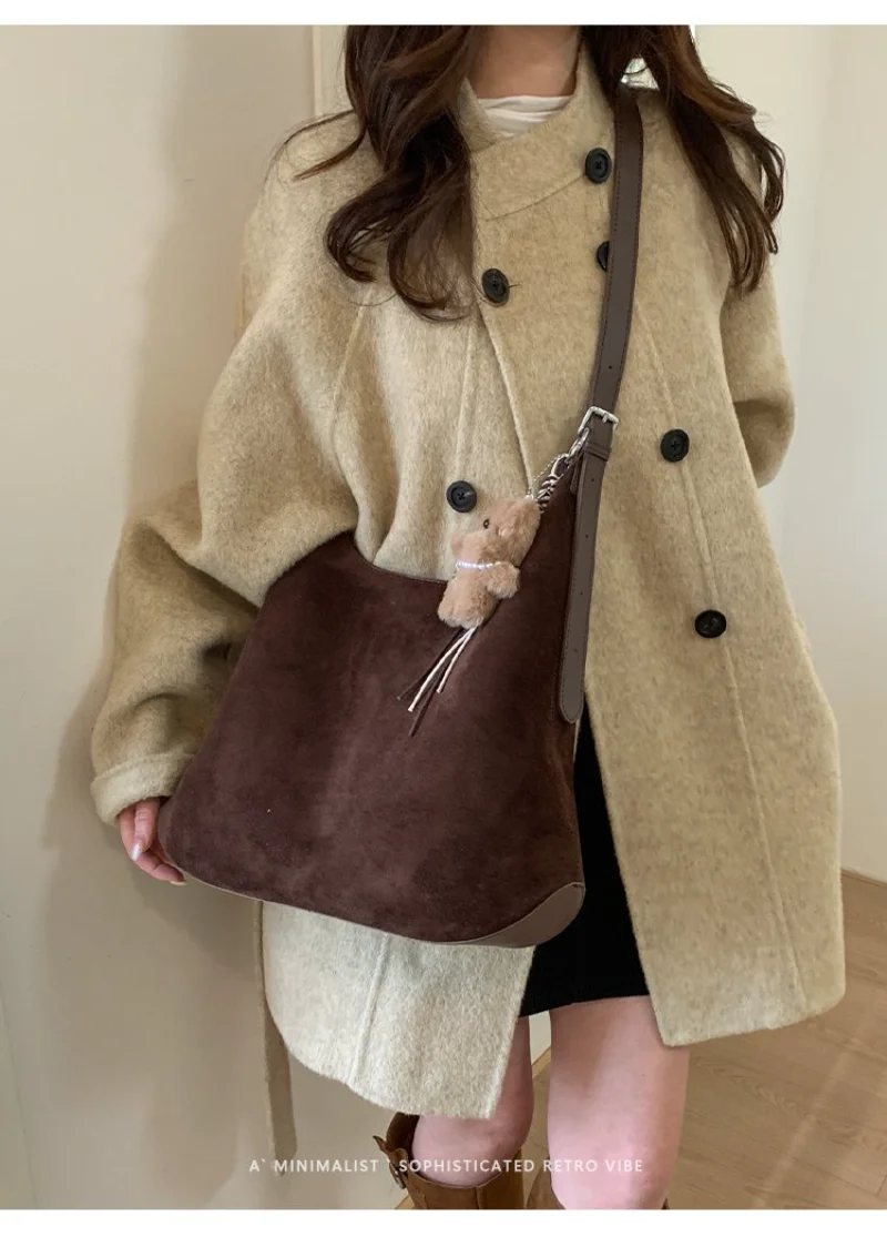 

Retro Suede Crescent Shoulder Bag with Plush Bear Charm, Women's Casual Purse for Everyday Use Adjustable Strap & Retro Vibe