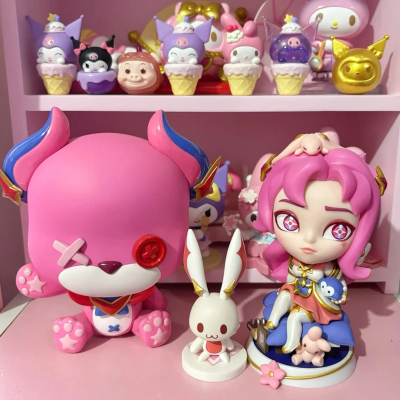 

В наличии оригинальная ограниченная серия на 11-й годовщину League Of Legends Star Guardian Daughter Of The Void Модель Kaisa Tibbers