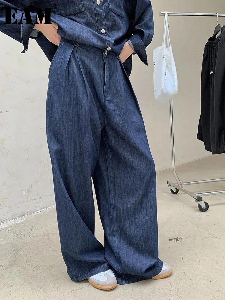 [EAM] High Waist Wide Blue Denim Pleated Long Casual Leg Jeans New Women Trousers Fashion Tide Spring Autumn 2025 1DH8349