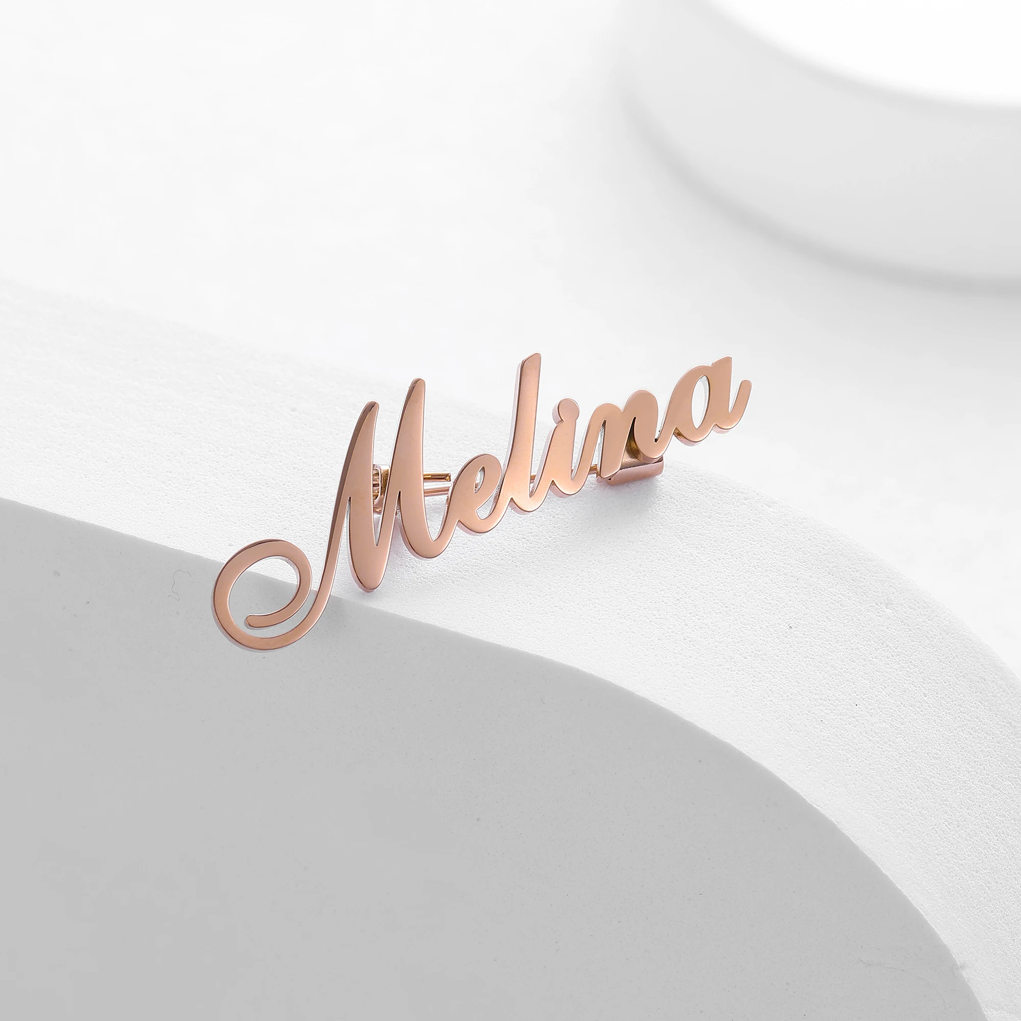 Broche de aço inoxidável personalizado para mulheres, nomes personalizados, crachás, jóias de ouro, presente de casamento, logotipo personalizado