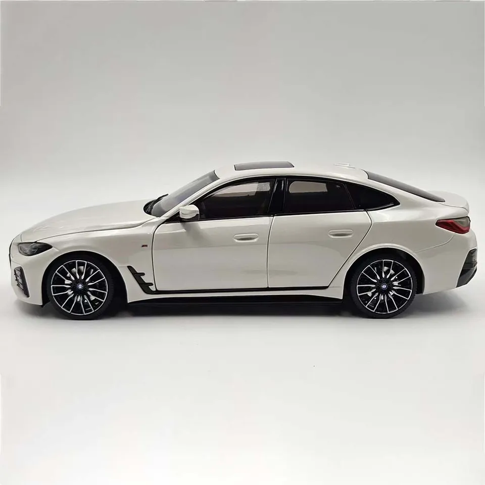 Bmw I4 M50 2022 1:18 Scale Limited Edition Die-cast Static Luxury