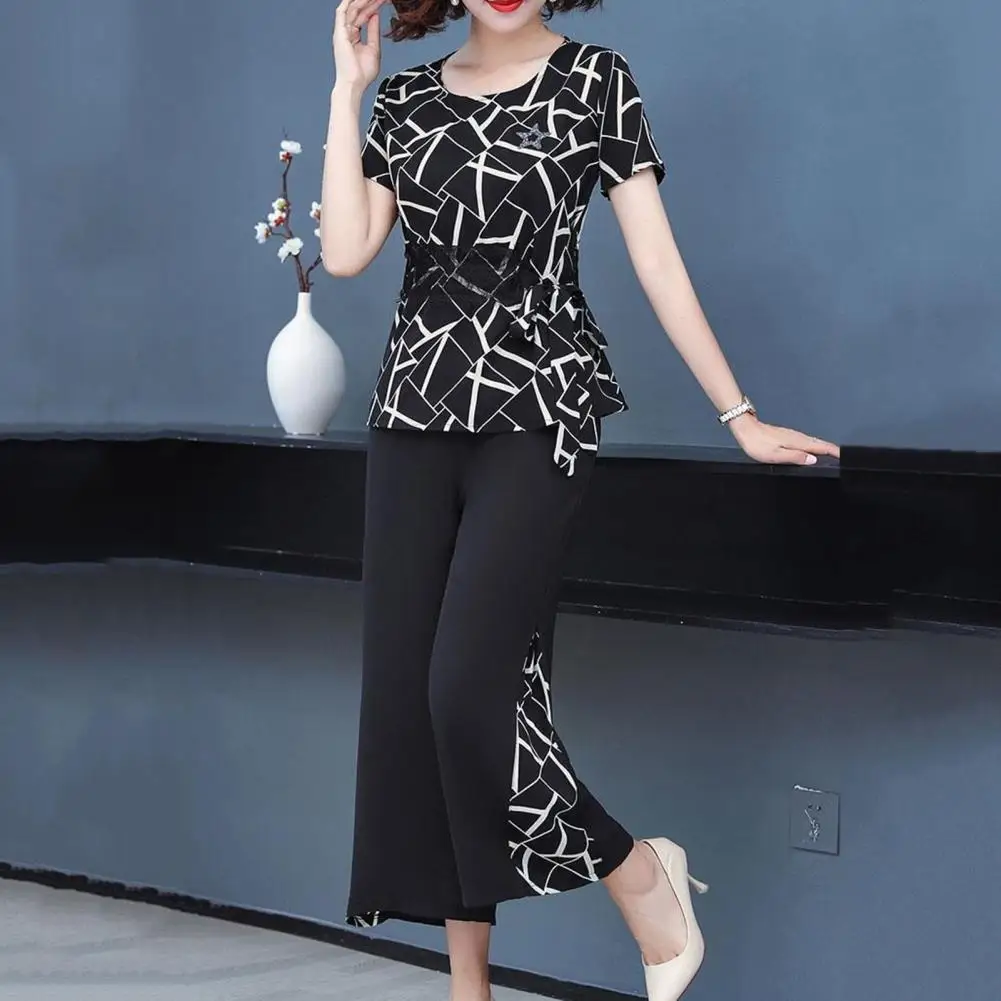 

Women Two-piece Suit Floral Print Women's Top Pants Set Plus Size Short Sleeves Lace-up Waist Wide Leg Trousers for Mid-aged