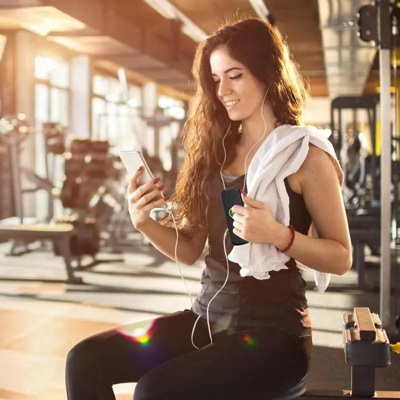 Kleine Walkie Talkies Radio Oortje Handsfree Luidspreker Handsfree Draagbare Tweeweg Radio 'S Lange Afstand Met Oortje Voor Familie Weg