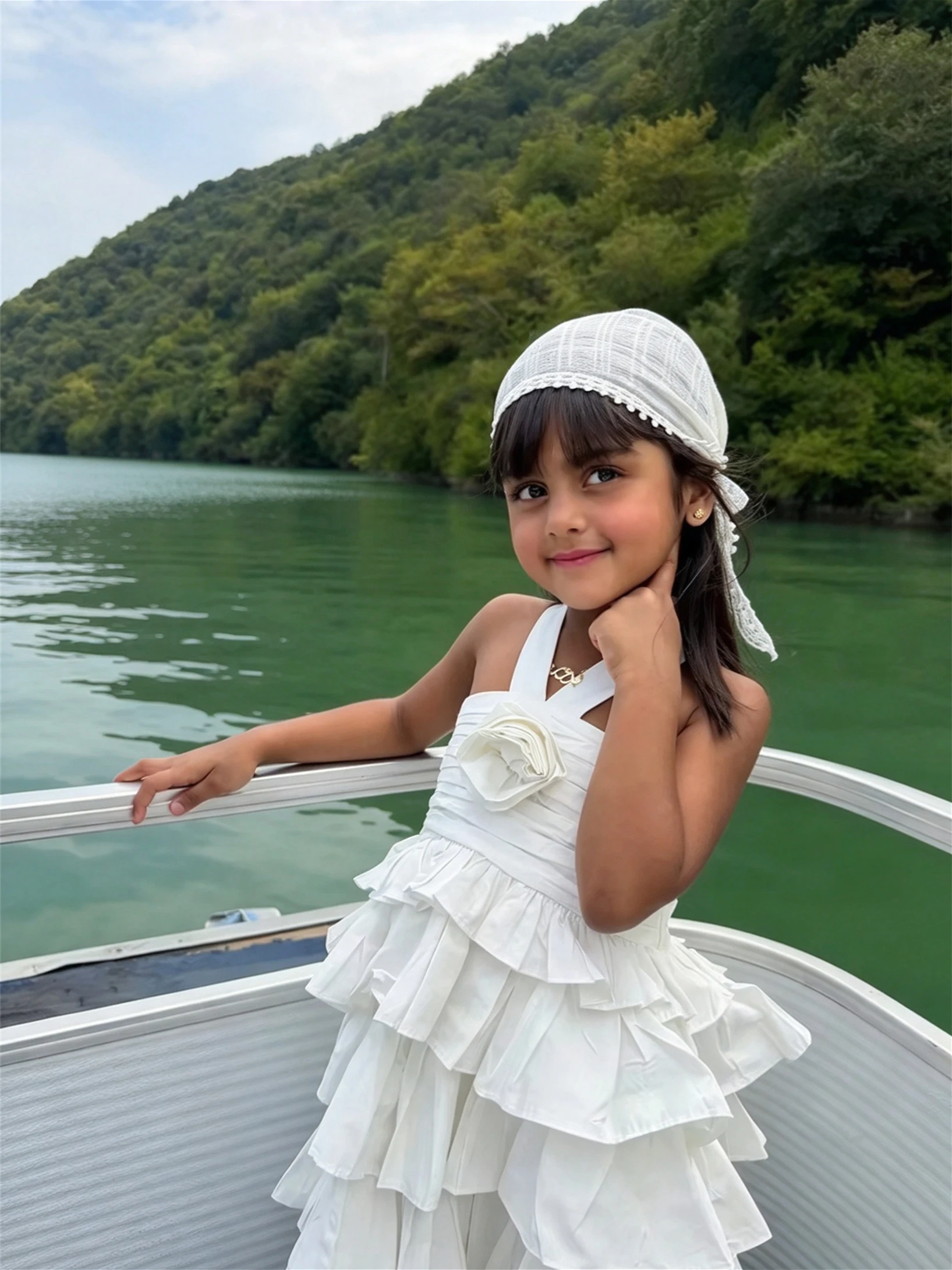 Customized White Flower Girl Dress for Wedding Satin Tiered Sleeveless Floor Length Elegant Kids Birthday First Communion Gown