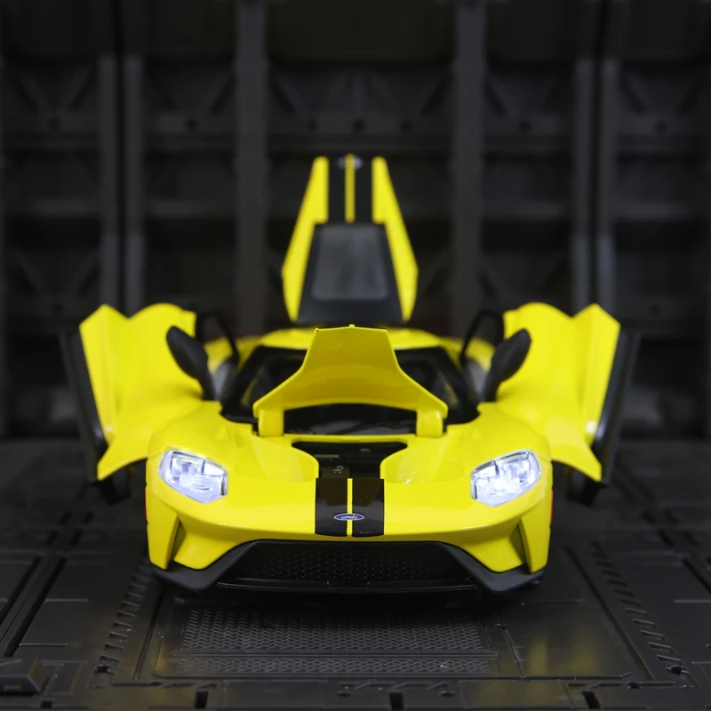 Simulación 1:24, supercoche de aleación Ford GT, colección de accesorios para coche, puertas y capó de motor, maletero se puede abrir