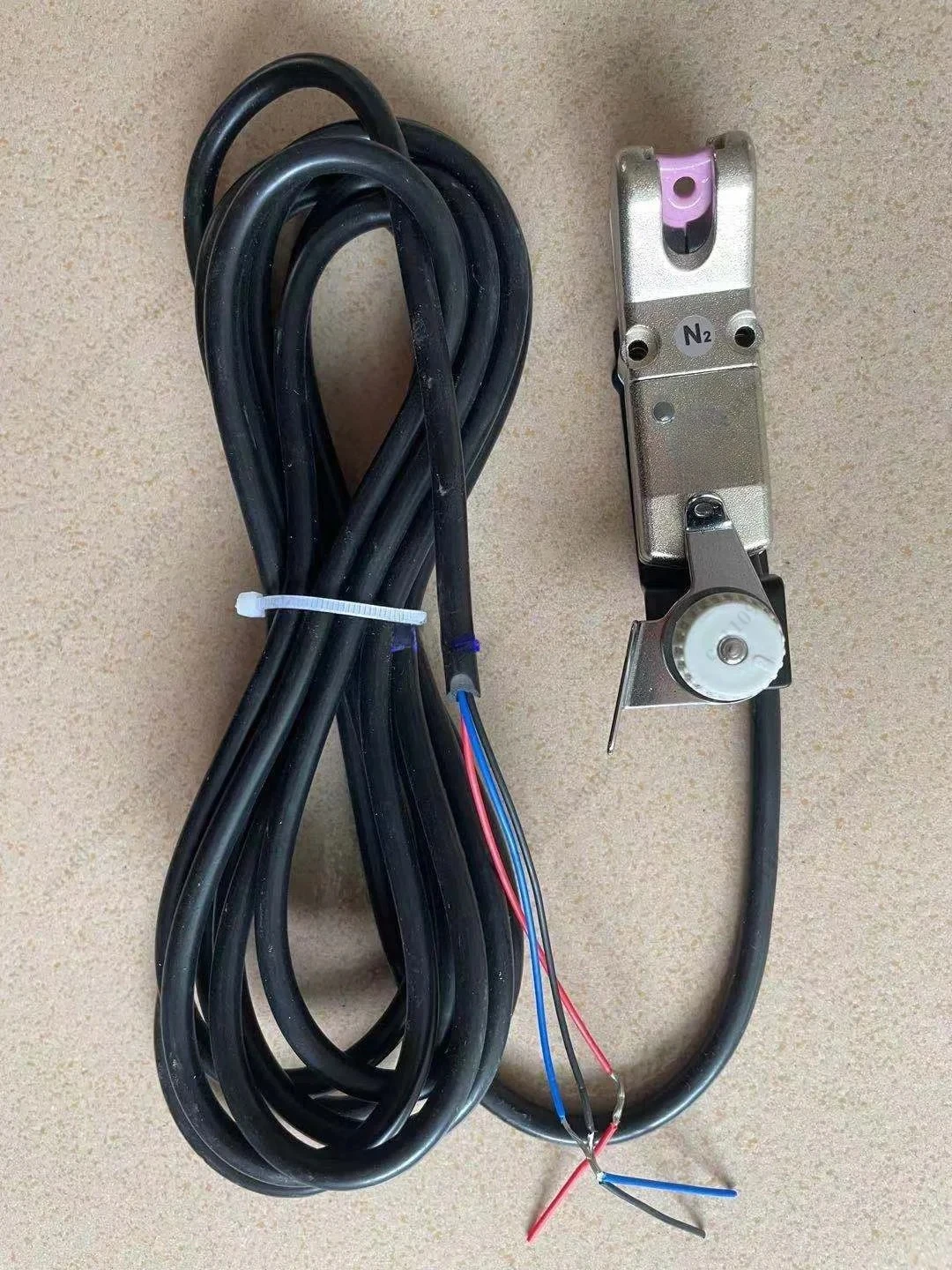 Processing Custom Sewing Machine Multi-needle Machine Wire Break Detector Friction Sensor