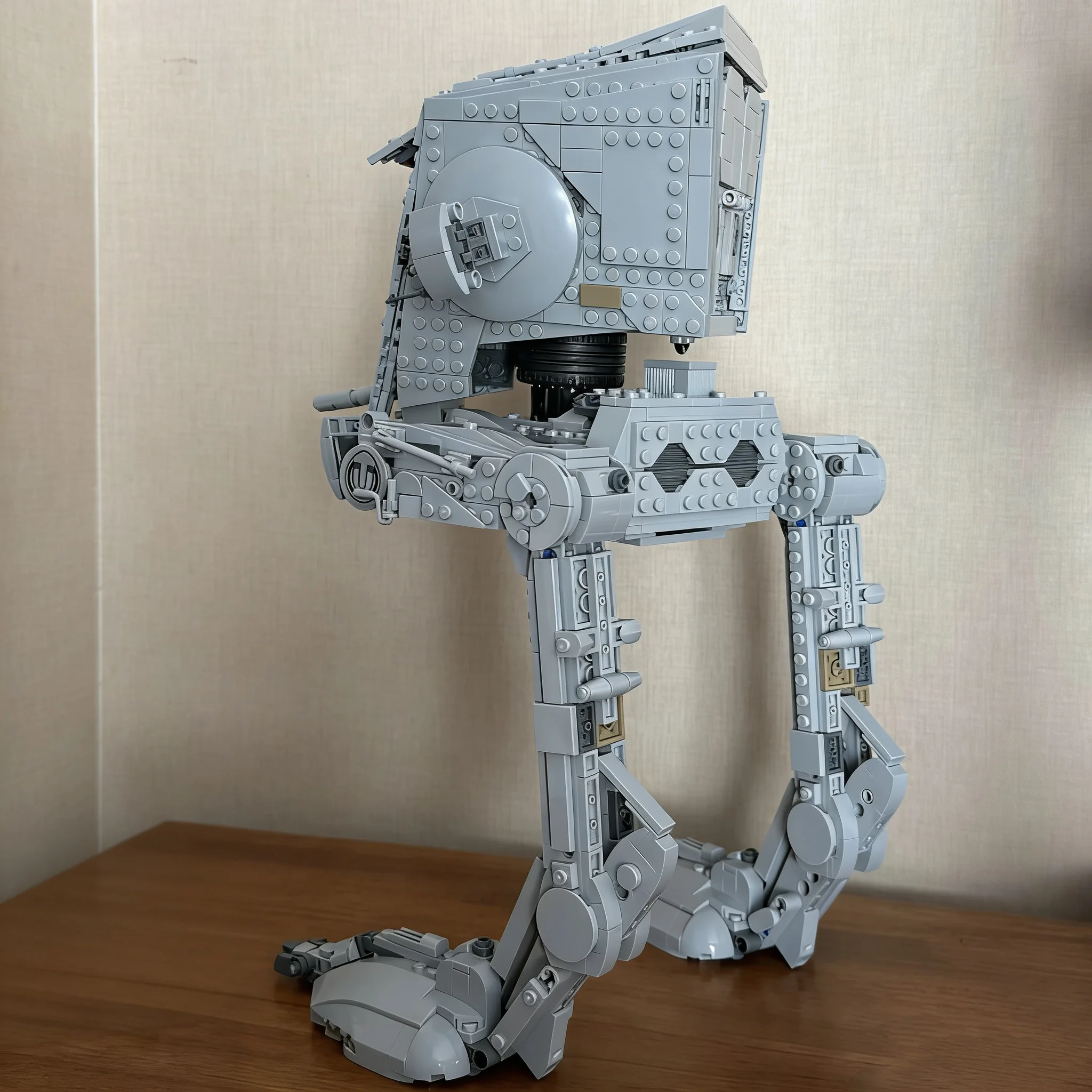 

Конструктор 2025 FIT 75417: Модель Galaxy UCS ATST, строительные блоки, кирпичики, декор для дома, игрушки для детей и взрослых, подарки на день рождения и Рождество для мальчиков