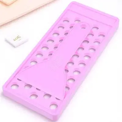 1Set Lippenstift Vullen Lade 50 Gaten DIY Lippenbalsem Container Kit Spatel voor Zelfgemaakte Lipgloss Zonnebrandcrème Stok 50 gaten Lade