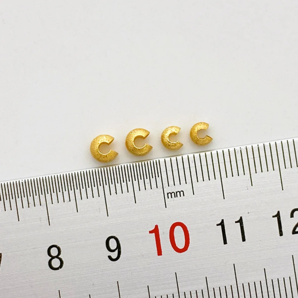 18K Gold Plated Glitter Matte Half‑Moon Bag Buckle Crescent C‑Buckle DIY Bracelet Necklace Positioning Bead Jewelry Findings