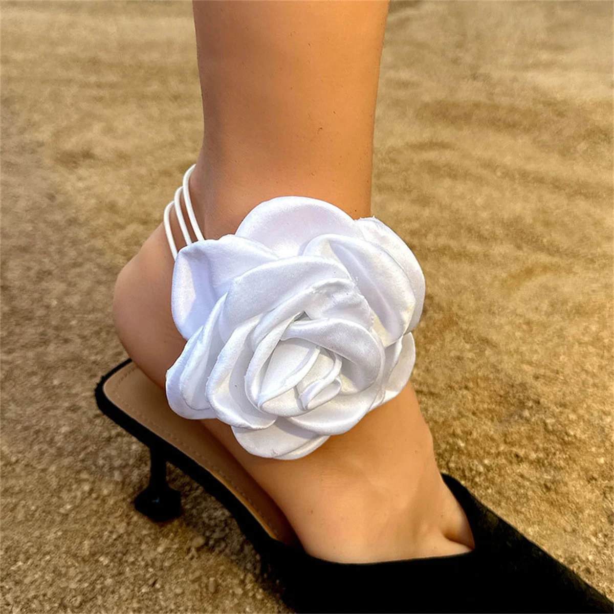 Big Fluffy Fabric Flower Ankle Bracelets on the Leg for Women Trendy Long Rope Anklet Ladies Summer High-heeled Shoes Decoration